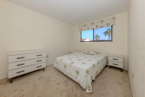 Condo in Venice, Florida, 4 bedrooms  № 1852565 - photo 22