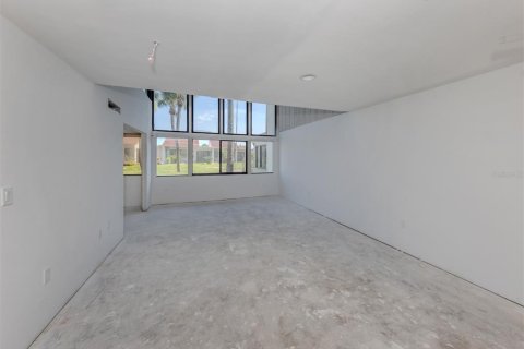 Condo in Venice, Florida, 4 bedrooms  № 1852565 - photo 11