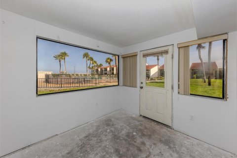 Condo in Venice, Florida, 4 bedrooms  № 1852565 - photo 15