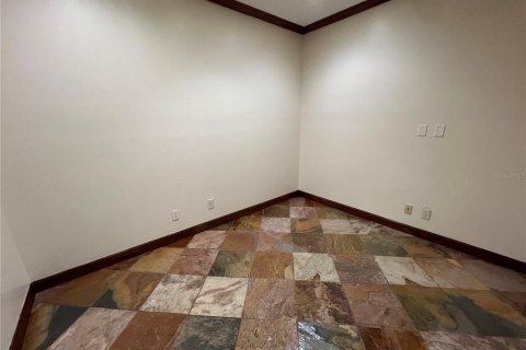 Propiedad comercial en alquiler en Palm Harbor, Florida, 123.28 m2 № 1827077 - foto 17