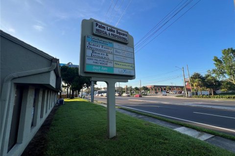 Propiedad comercial en alquiler en Palm Harbor, Florida, 123.28 m2 № 1827077 - foto 8