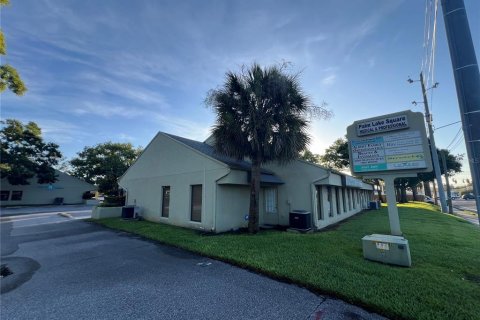 Propiedad comercial en alquiler en Palm Harbor, Florida, 123.28 m2 № 1827077 - foto 7