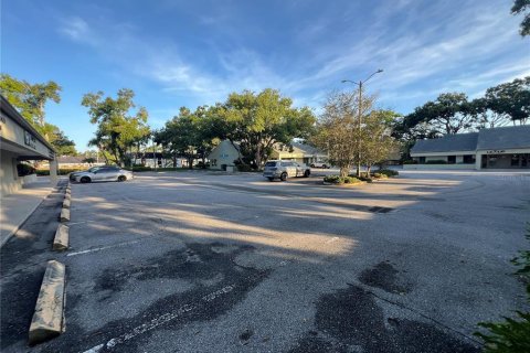 Propiedad comercial en alquiler en Palm Harbor, Florida, 123.28 m2 № 1827077 - foto 9