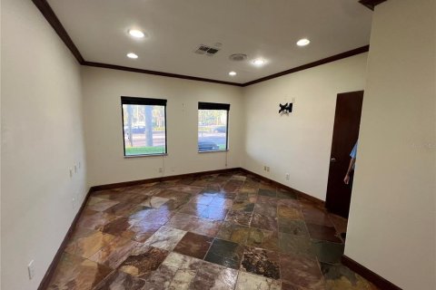 Propiedad comercial en alquiler en Palm Harbor, Florida, 123.28 m2 № 1827077 - foto 15