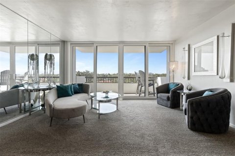 Condo in Clearwater, Florida, 2 bedrooms  № 1658746 - photo 10