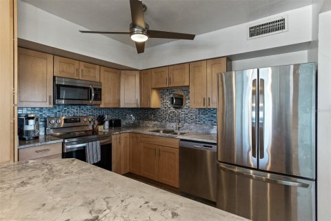 Condo in Clearwater, Florida, 2 bedrooms  № 1658746 - photo 17