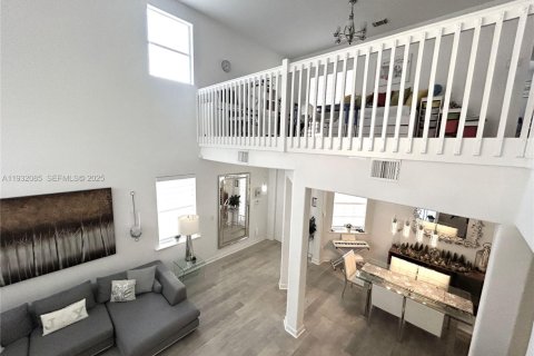 Adosado en alquiler en Doral, Florida, 3 dormitorios, 208.57 m2 № 1991279 - foto 15