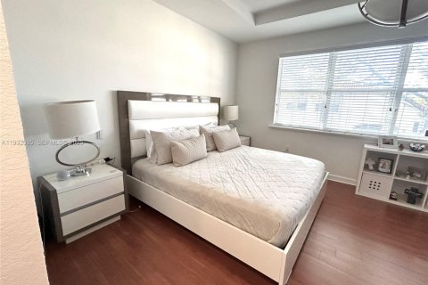 Adosado en alquiler en Doral, Florida, 3 dormitorios, 208.57 m2 № 1991279 - foto 22