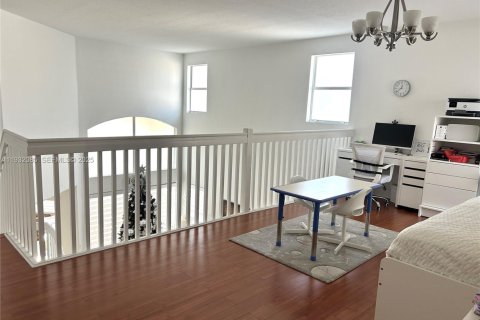 Adosado en alquiler en Doral, Florida, 3 dormitorios, 208.57 m2 № 1991279 - foto 18