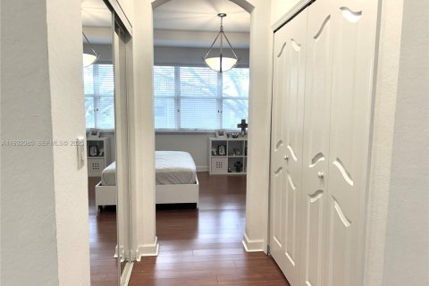 Adosado en alquiler en Doral, Florida, 3 dormitorios, 208.57 m2 № 1991279 - foto 21