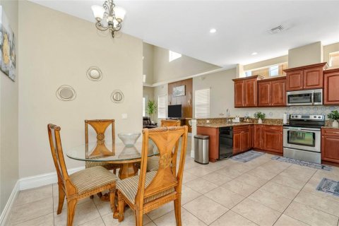 Villa ou maison à vendre à Tampa, Floride: 5 chambres, 355.26 m2 № 2289877 - photo 7