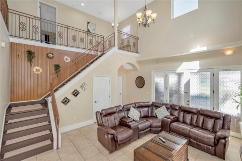 Villa ou maison à vendre à Tampa, Floride: 5 chambres, 355.26 m2 № 2289877 - photo 15