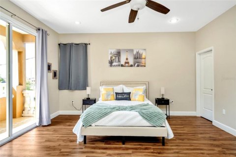Villa ou maison à vendre à Tampa, Floride: 5 chambres, 355.26 m2 № 2289877 - photo 22