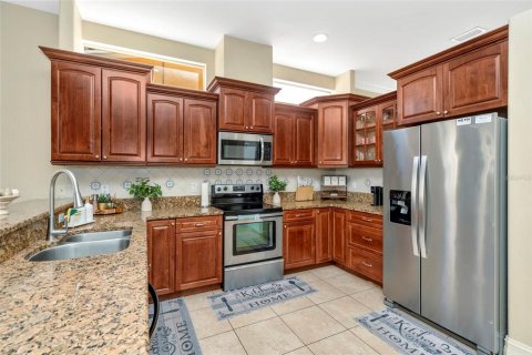 Villa ou maison à vendre à Tampa, Floride: 5 chambres, 355.26 m2 № 2289877 - photo 11