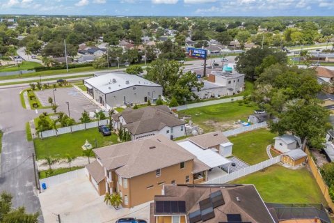 Villa ou maison à vendre à Tampa, Floride: 5 chambres, 355.26 m2 № 2289877 - photo 5