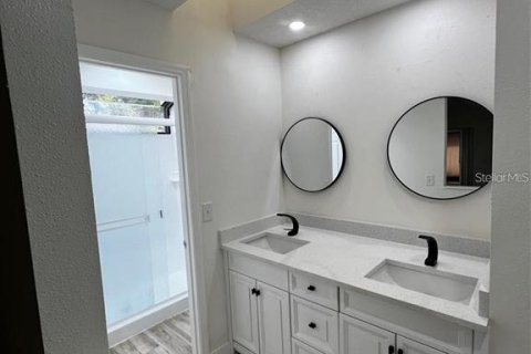 Casa en alquiler en Venice, Florida, 3 dormitorios, 130.16 m2 № 2166209 - foto 14