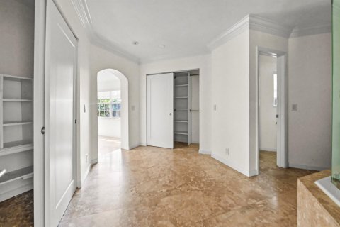 House in West Palm Beach, Florida 3 bedrooms, 201.78 sq.m. № 2399687 - photo 21