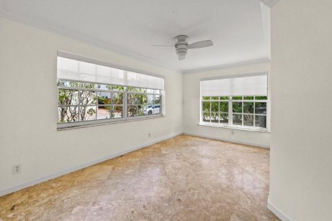 House in West Palm Beach, Florida 3 bedrooms, 201.78 sq.m. № 2399687 - photo 20