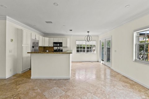 House in West Palm Beach, Florida 3 bedrooms, 201.78 sq.m. № 2399687 - photo 11