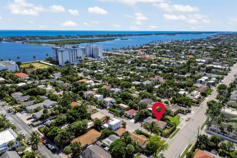 House in West Palm Beach, Florida 3 bedrooms, 201.78 sq.m. № 2399687 - photo 4