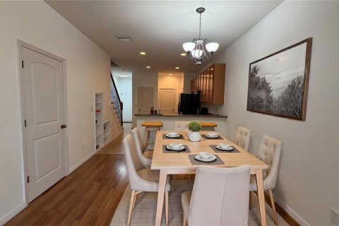 Townhouse in Tampa, Florida 2 bedrooms, 147.9 sq.m. № 2127136 - photo 6