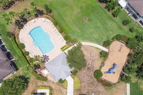 Townhouse in Tampa, Florida 2 bedrooms, 147.9 sq.m. № 2127136 - photo 18