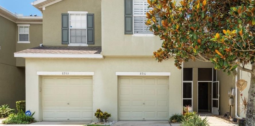 Townhouse in Tampa, Florida 2 bedrooms, 147.9 sq.m. № 2127136