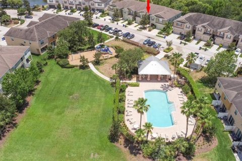 Townhouse in Tampa, Florida 2 bedrooms, 147.9 sq.m. № 2127136 - photo 2