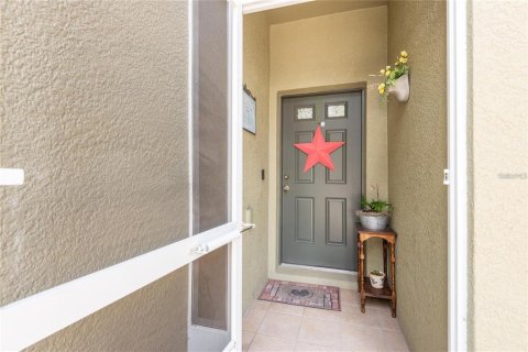 Townhouse in Tampa, Florida 2 bedrooms, 147.9 sq.m. № 2127136 - photo 3