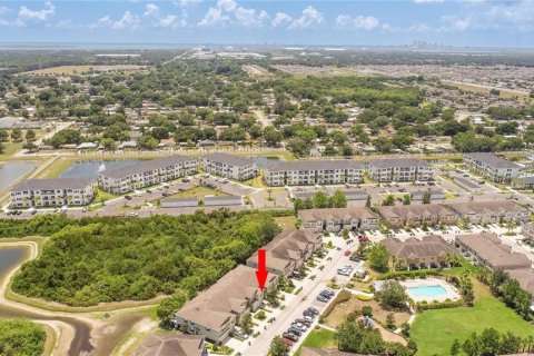 Townhouse in Tampa, Florida 2 bedrooms, 147.9 sq.m. № 2127136 - photo 19
