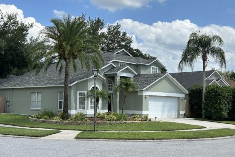 House in Orlando, Florida 4 bedrooms, 206.8 sq.m. № 1796843 - photo 1