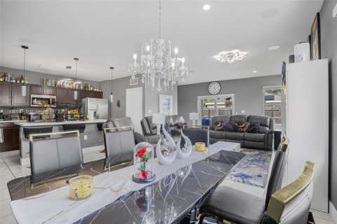 Villa ou maison à vendre à Homestead, Floride: 4 chambres, 167.22 m2 № 1782033 - photo 5