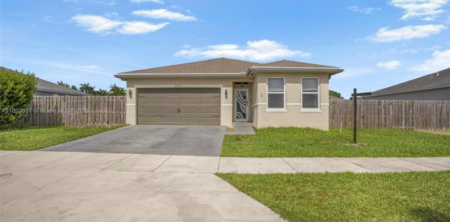 Villa ou maison à Homestead, Floride 4 chambres, 167.22 m2 № 1782033