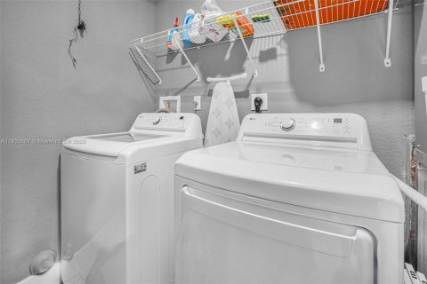 Villa ou maison à vendre à Homestead, Floride: 4 chambres, 167.22 m2 № 1782033 - photo 17