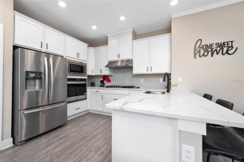 Casa en venta en Four Corners, Florida, 4 dormitorios, 194.07 m2 № 2239594 - foto 5