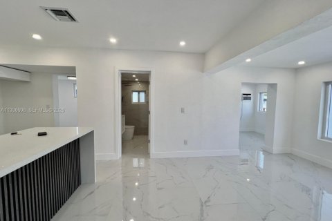 Купить виллу или дом в Хайалиа, Флорида 3 спальни, 117.06м2, № 1995277 - фото 13