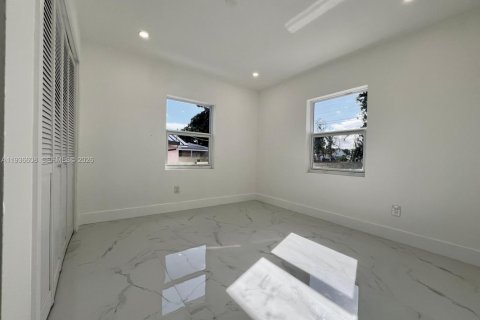 Купить виллу или дом в Хайалиа, Флорида 3 спальни, 117.06м2, № 1995277 - фото 26