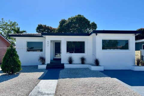 Купить виллу или дом в Хайалиа, Флорида 3 спальни, 117.06м2, № 1995277 - фото 4