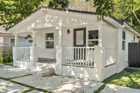 Casa en venta en Miami, Florida, 3 dormitorios, 73.39 m2 № 2305237 - foto 6