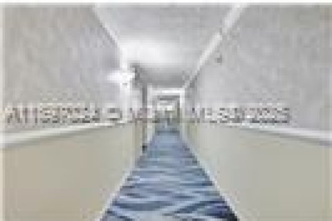 Condominio en venta en Hollywood, Florida, 2 dormitorios, 117.99 m2 № 1953796 - foto 19