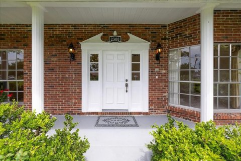 Casa en venta en Ocala, Florida, 4 dormitorios, 278.8 m2 № 2107966 - foto 2