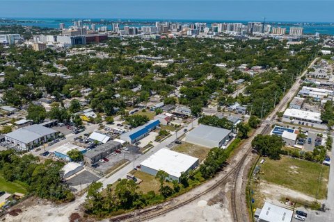 Commercial property in Sarasota, Florida 1066.05 sq.m. № 2218580 - photo 16