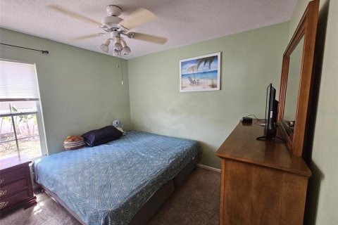 House in Clermont, Florida 4 bedrooms, 173.63 sq.m. № 2099340 - photo 24