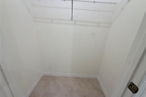 Casa en alquiler en Davenport, Florida, 3 dormitorios, 160.26 m2 № 2220070 - foto 16