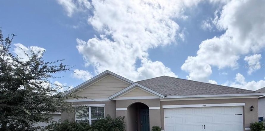 Casa en Davenport, Florida 3 dormitorios, 160.26 m2 № 2220070