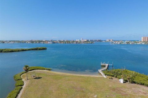 Terreno en venta en Seminole, Florida № 1212629 - foto 14