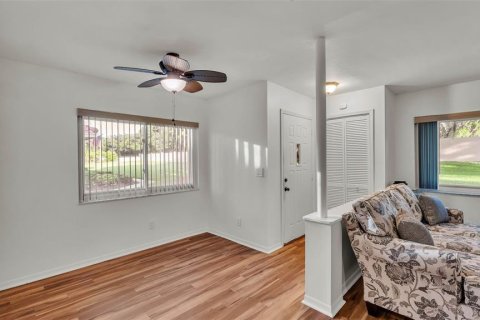 Copropriété à vendre à Winter Haven, Floride: 2 chambres, 86.4 m2 № 1724406 - photo 4