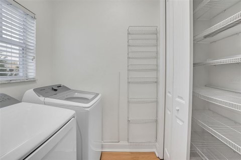 Townhouse in Tampa, Florida 3 bedrooms, 191.19 sq.m. № 2197968 - photo 22