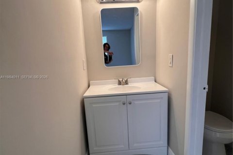 Condominio en alquiler en Pompano Beach, Florida, 2 dormitorios, 83.89 m2 № 2046713 - foto 10