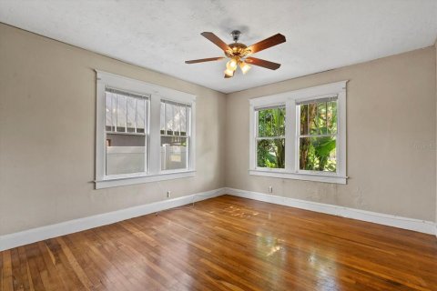 Casa en venta en Tampa, Florida, 2 dormitorios, 109.25 m2 № 1903991 - foto 13